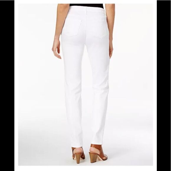Style & Co white Curvy Skinny Leg jeans, size 10S - Picture 2 of 9